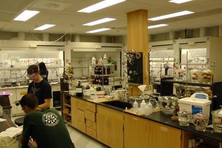 A photo of a chemistry lab