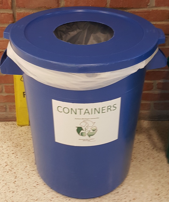 A photo of a containers recycling bin.