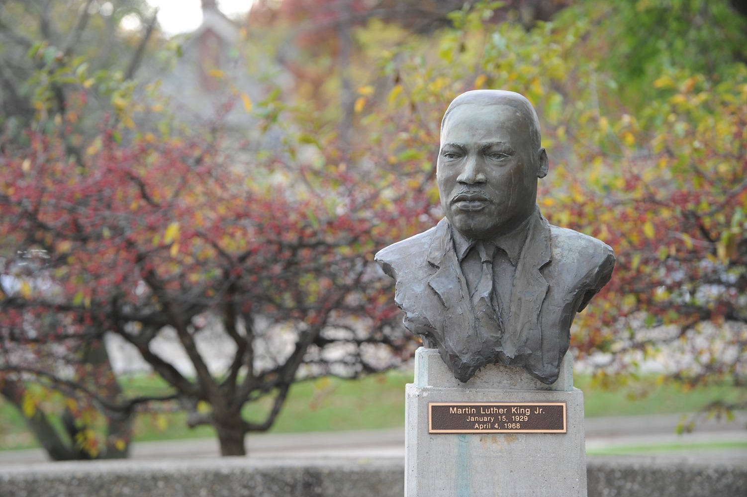 mlkstatue